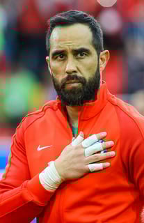 Picture of Claudio Bravo