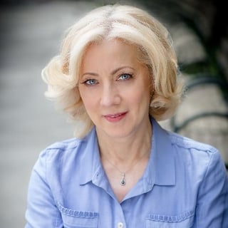 Picture of Beth Karas