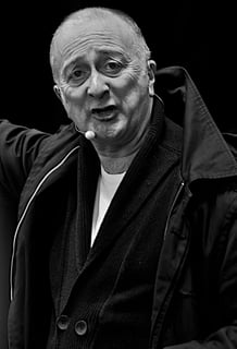 Picture of Tony Robinson
