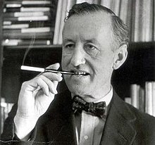 Picture of Ian Fleming