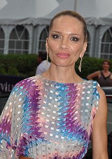 Picture of Victoria Mahoney