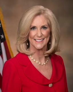 Picture of Lynn Fitch