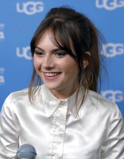 Picture of Emilia Jones