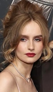 Picture of Olivia DeJonge