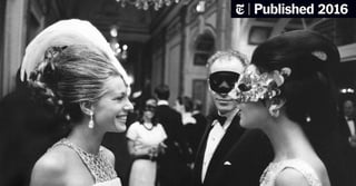 Picture of Black and White Ball