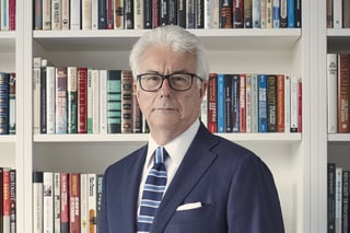 Picture of Ken Follett