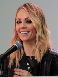 Picture of Laura Vandervoort