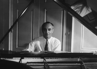 Picture of Arthur Schwartz