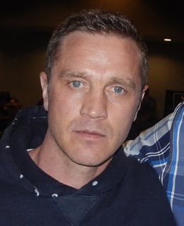 Picture of Devon Sawa