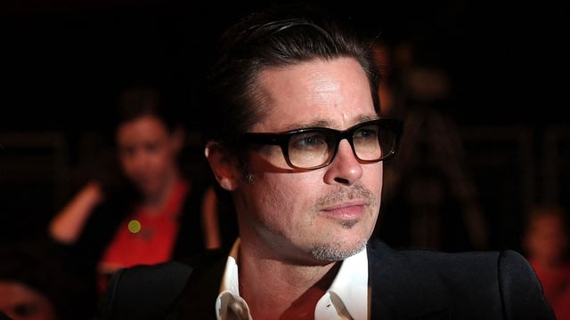 Brad Pitt doesn' have any official social media accounts.