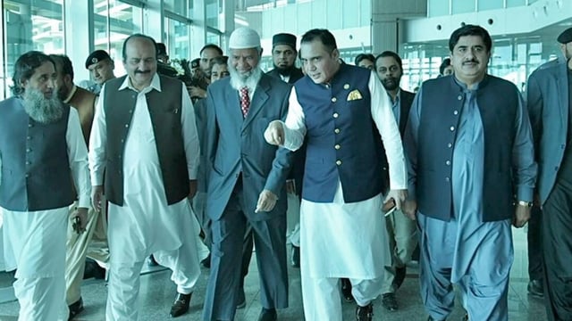 Zakir Naik, controversial Islamic preacher, arrives in Pakistan