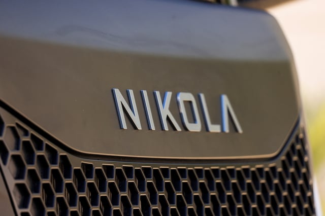 The logo of Nikola is seen on a truck, during the press day preview of the Los Angeles Auto Show in Los Angeles, California, U.S. November 16, 2023.  REUTERS/David Swanson/File Photo