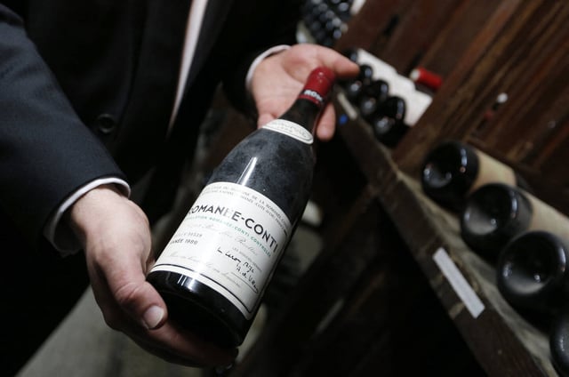 Les arnaqueurs vendaient, entre autres, de fausses bouteilles de Romanée-Conti aux acheteurs.