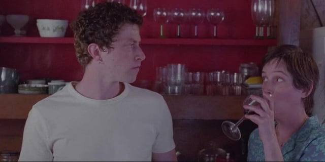 Léo (Finnegan Oldfield) et sa mère (Florence Loiret-Caille) dans « Fario ».
