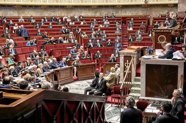 Un amendement visant à taxer le patrimoine des millardaires a été adopté à l'Assemblée nationale, le vendredi 25 octobre 2024.
