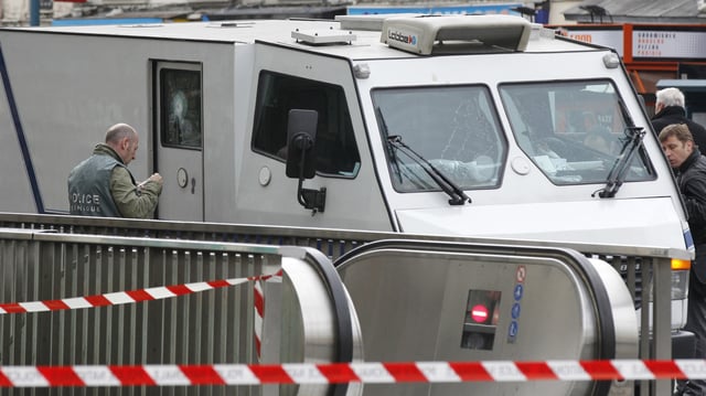 Un commando lourdement armé tente de braquer un Fourgon blindé dans la région lyonnaise
