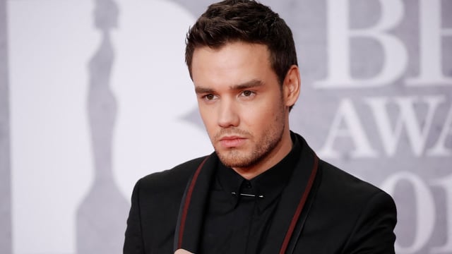 New surveillance footage reveals Liam Payne conversing with hotel employee Ezequiel Pereyra shortly before his fall from a balcony.
(Photo by Tolga AKMEN / AFP)