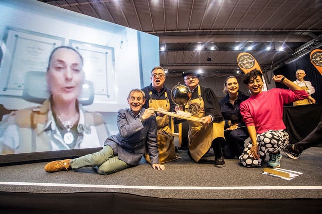 Portuguese Queijo de Ovelha Amanteigado from Quinto do Pomar is crowned World Champion Cheese 2024
 
An aged, raw sheep’s milk cheese takes top spot at world’s biggest cheese competition