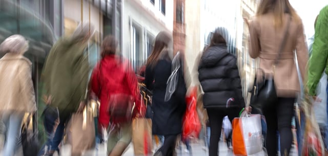 Passanten in der Leipziger Innenstadt (Archiv)