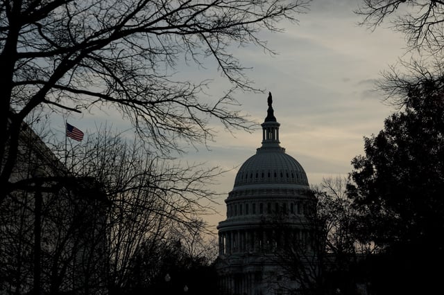 Le Congrès s’efforce actuellement d’adopter un projet de loi de dépenses gouvernementales avant minuit le 20 décembre 2024, à Washington.