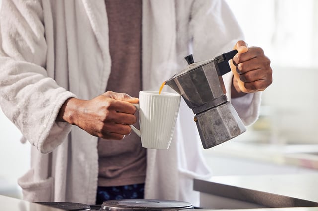 When it comes to whether drinking coffee affects your health, when you consume it may matter, a new study suggests.