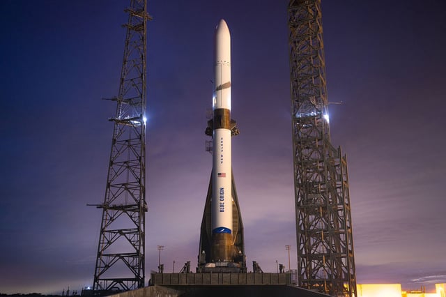 New Glenn on the launch pad at Launch Complex 36 (December 27, 2024).