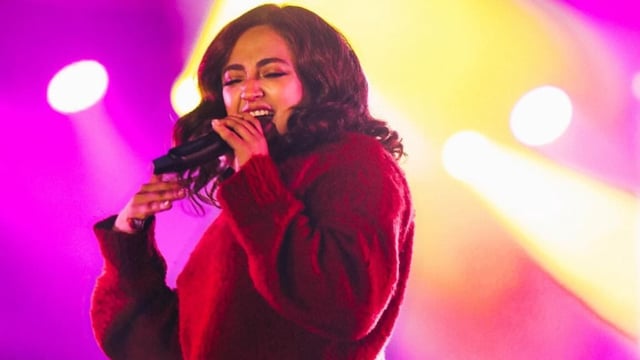 Monali Thakur rushed to hospital.