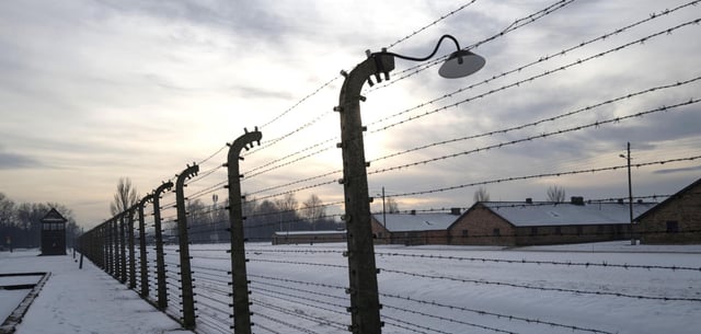 Eine Überprüfung der Empfänger von Entschädigungszahlungen schlägt oft fehl, so erhalten laut „Stern“ selbst ehemalige Mitglieder der Waffen-SS Opferrenten