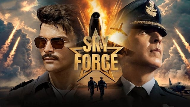 Veer Pahariya and Akshay Kumar in a still from Sky Force.