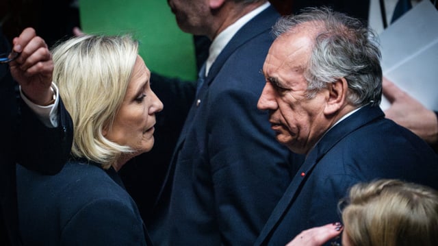 Marine Le Pen et François Bayrou, à l’Assemblée nationale, à Paris, le 21 janvier 2025.
