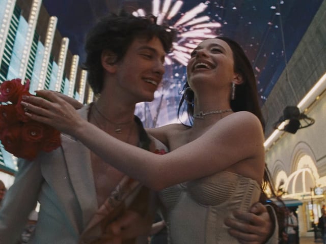 Mikey Madison and Mark Eydelshteynin "Anora."