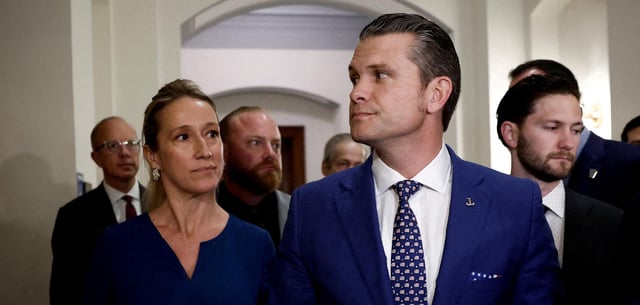 Pete Hegseth mit Ehefrau in Washington