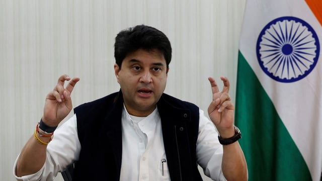 Jyotiraditya Scindia criticised Rahul Gandhi's “only maharajas enjoyed rights” remarks. 
