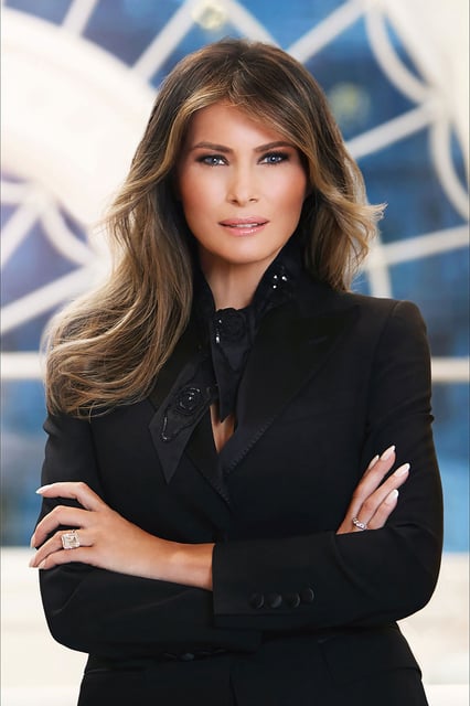Her last official photo was snapped in color, where she stood closer to the camera with the suggestion of a smile.