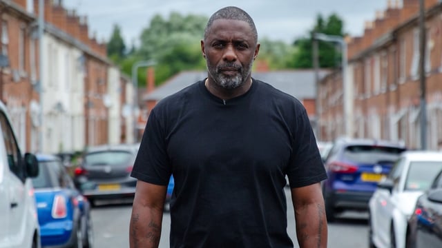Idris Elba has called for restrictions on the sale of knives not used for cooking