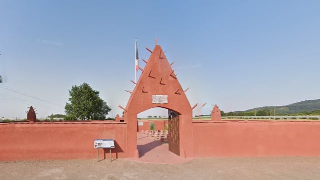 Le Tata de Chasselay (Rhône), une nécropole dédiée aux tirailleurs sénégalais .