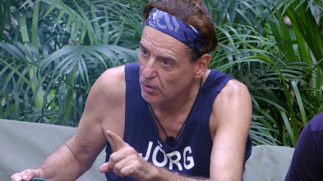 Dschungelcamp-Star Jörg Dahlmann regt sich über politisch korrekte Sprache auf – und kommt damit bei seinem Mitcamper Pierre Sanoussi-Bliss überhaupt nicht gut an