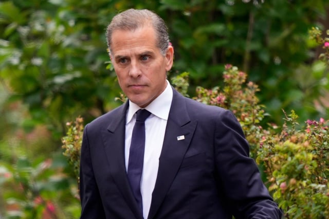 A memo to members of President Donald Trump&#39;s cabinet instructed them to revoke building access for the 50 members of the intelligence community who signed a letter suggesting leaked emails belonging to Hunter Biden were part of a “Russian information operation.” (AP Photo/Matt Slocum)