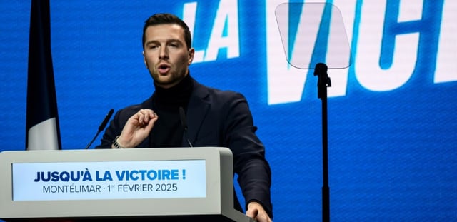 Le président du Rassemblement national, Jordan Bardella, s'exprime lors d'un meeting à Montélimar, le 1er février 2025