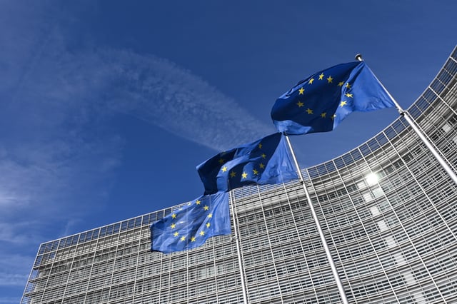Les vingt-sept chefs d’État et de gouvernement européens se réunissent à Bruxelles lundi pour préparer l’avenir de la défense européenne.