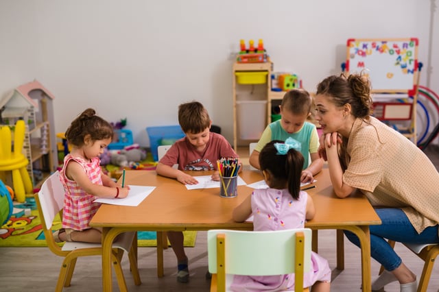 Les micro-crèches se sont développées à compter de 2010 pour doter de berceaux les territoires ruraux qui en étaient dépourvus.