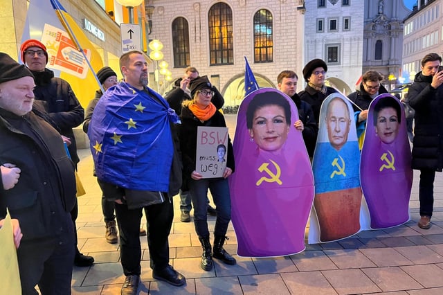 Protest gegen die Wagenknecht-Partei im München