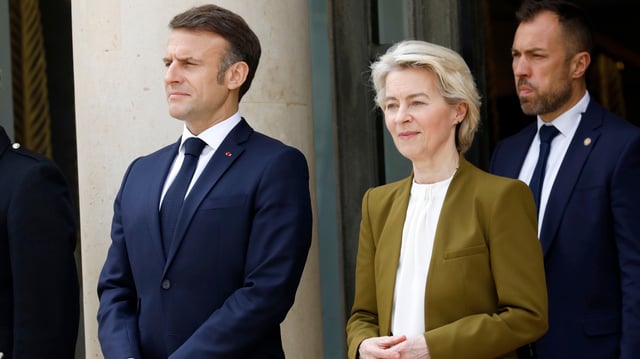 Emmanuel Macron et Ursula von der Leyen, en mai dernier, à Paris.