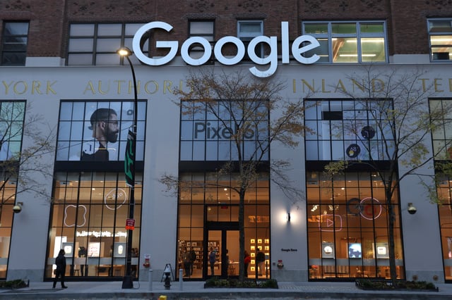The logo for Google LLC is seen at the Google Store Chelsea in Manhattan, New York City, New York, U.S., November 17, 2021. REUTERS/Andrew Kelly/File Photo