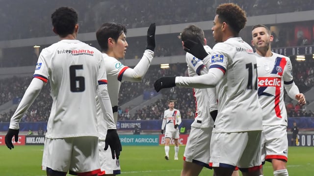 Désiré Doué buteur face au Mans.