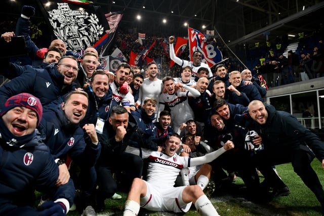 Soccer Football - Coppa Italia - Quarter Final - Atalanta v Bologna - Gewiss Stadium, Bergamo, Italy - February 4, 2025 Bologna players celebrate after the match REUTERS/Alberto Lingria