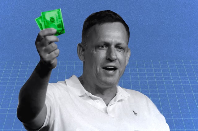 Peter Thiel holding cash (Rachel Sun/CoinDesk)