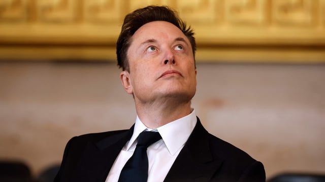 Elon Musk fires back after Reddit users call for public execution of DOGE staff.