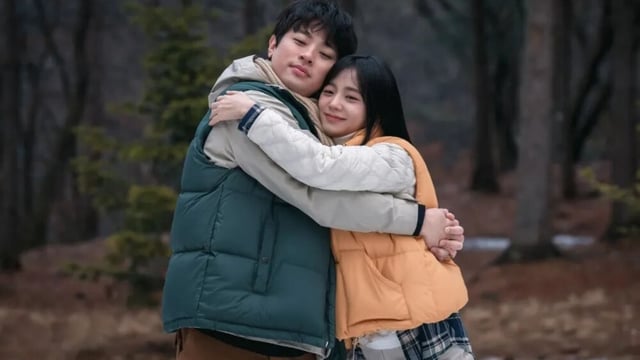 A still of the South Korean Prime Video web series Newtopia.