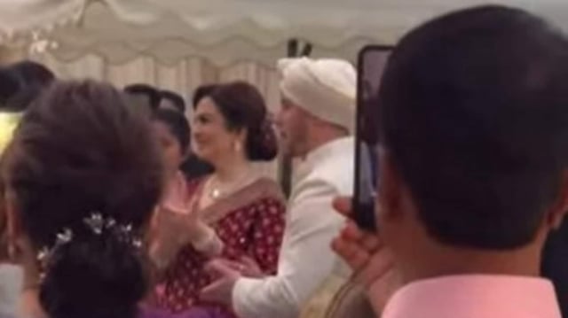 Nita Ambani was seen cheering alongside Nick Jonas at Siddharth Chopra’s wedding.